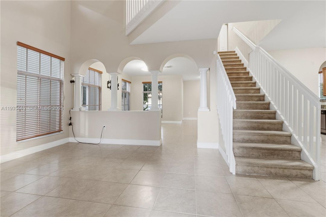 待售: $495,000 (4 贝兹, 3 浴室, 2627 平方英尺)