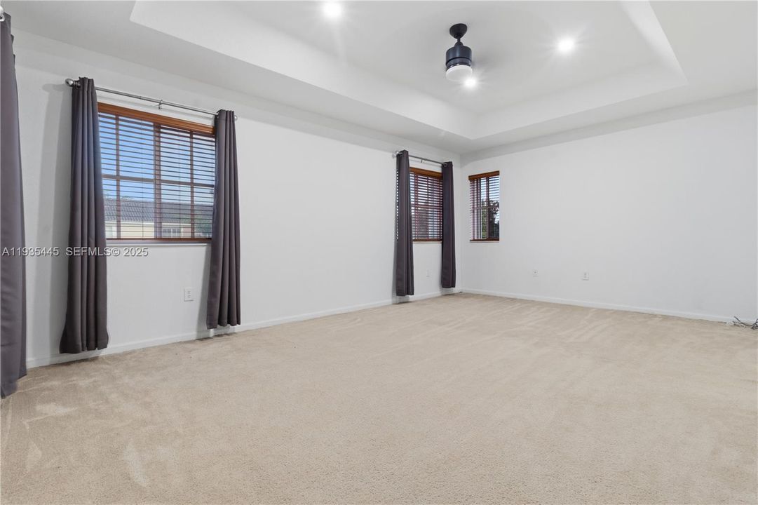 待售: $495,000 (4 贝兹, 3 浴室, 2627 平方英尺)