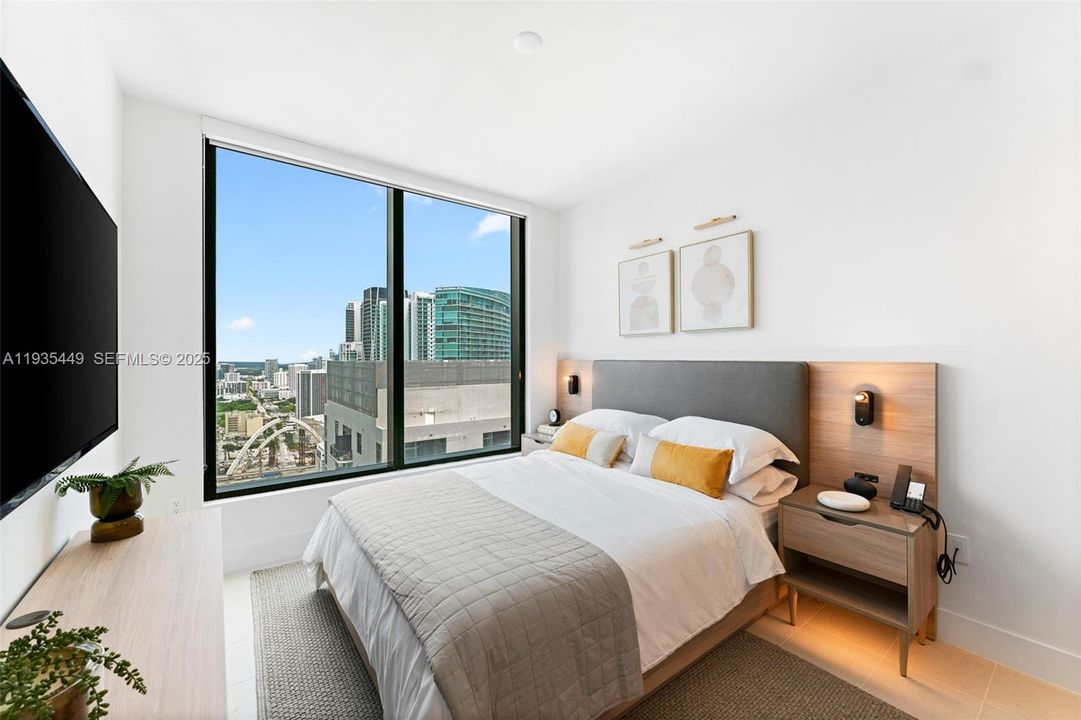 For Sale: $1,599,000 (3 beds, 2 baths, 1246 Square Feet)