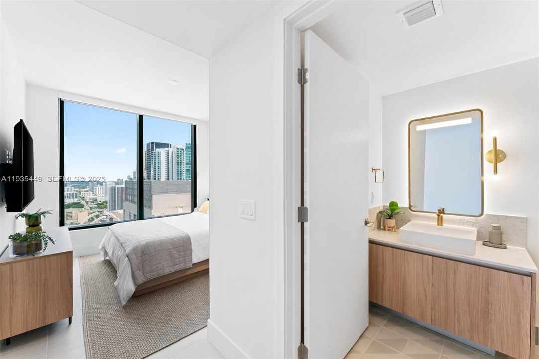 For Sale: $1,599,000 (3 beds, 2 baths, 1246 Square Feet)