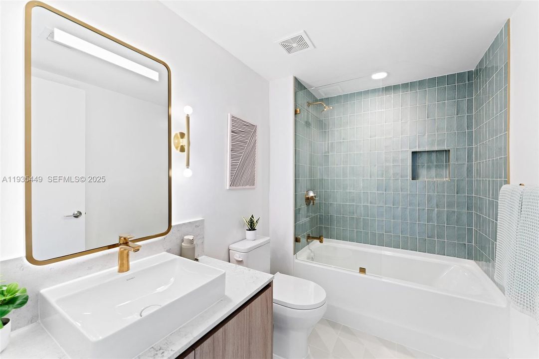 For Sale: $1,599,000 (3 beds, 2 baths, 1246 Square Feet)