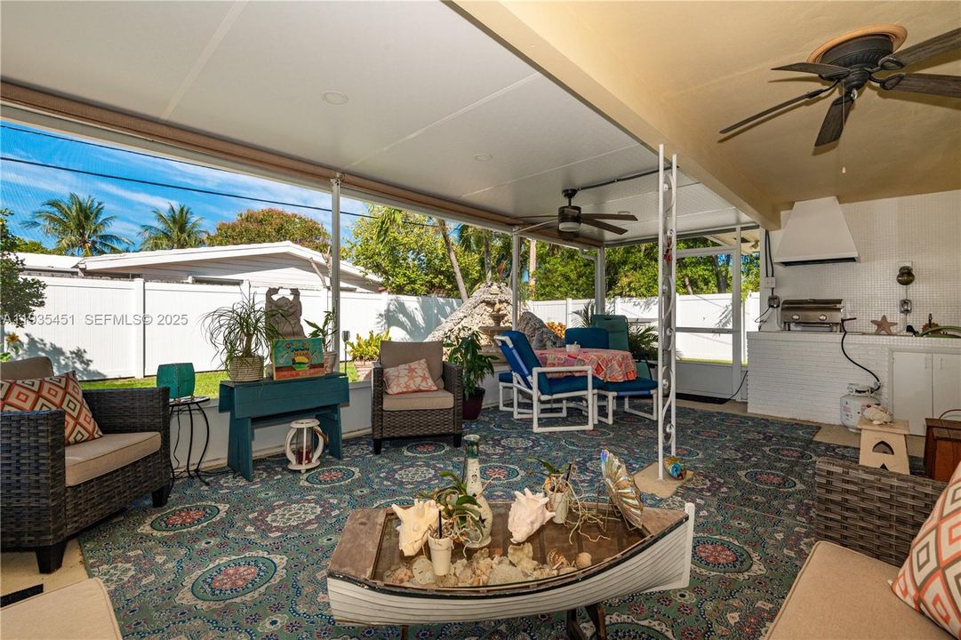 For Sale: $679,900 (2 beds, 2 baths, 1450 Square Feet)