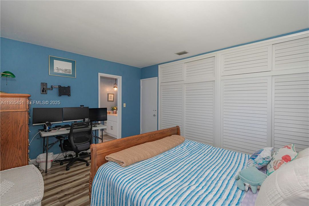 For Sale: $679,900 (2 beds, 2 baths, 1450 Square Feet)