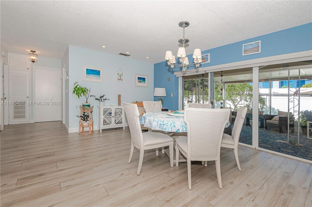 For Sale: $679,900 (2 beds, 2 baths, 1450 Square Feet)