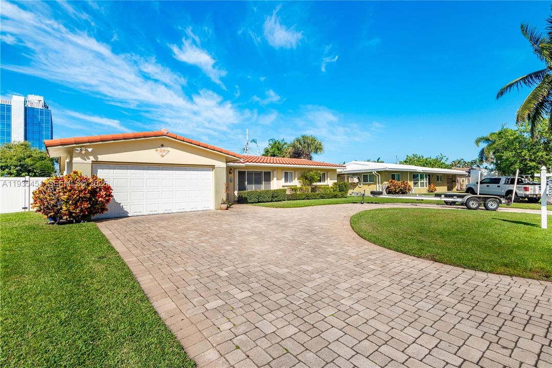 For Sale: $679,900 (2 beds, 2 baths, 1450 Square Feet)