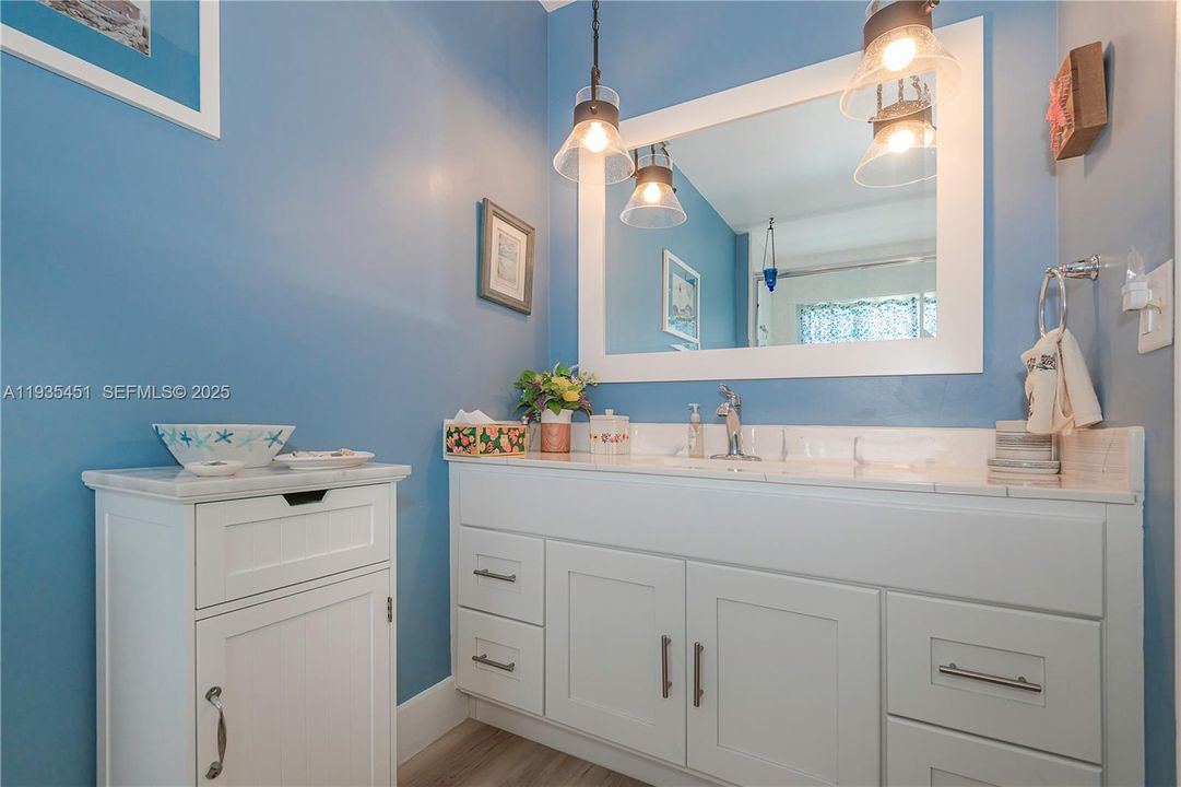 For Sale: $679,900 (2 beds, 2 baths, 1450 Square Feet)