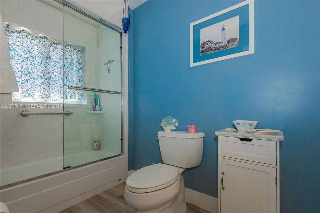 For Sale: $679,900 (2 beds, 2 baths, 1450 Square Feet)