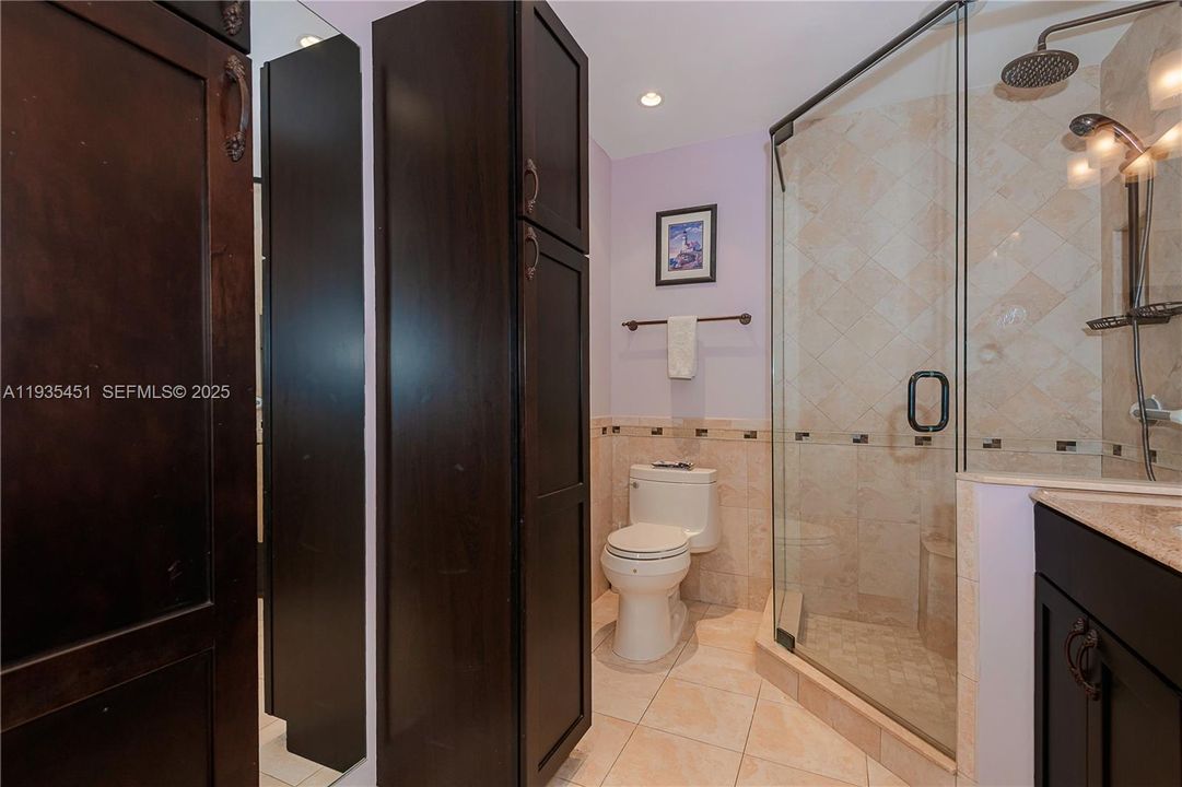 For Sale: $679,900 (2 beds, 2 baths, 1450 Square Feet)