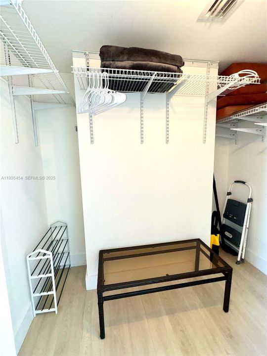 В аренду: $3,500 (2 спален, 2 ванн, 1212 Квадратных фут)