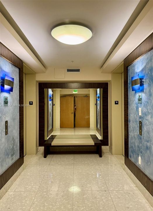 В аренду: $3,500 (2 спален, 2 ванн, 1212 Квадратных фут)