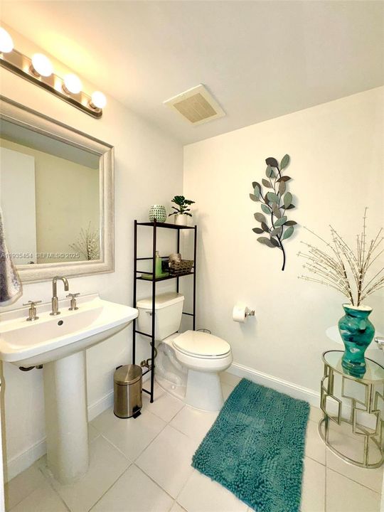 В аренду: $3,500 (2 спален, 2 ванн, 1212 Квадратных фут)