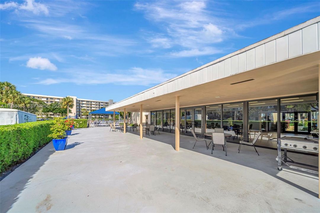 Covered community area