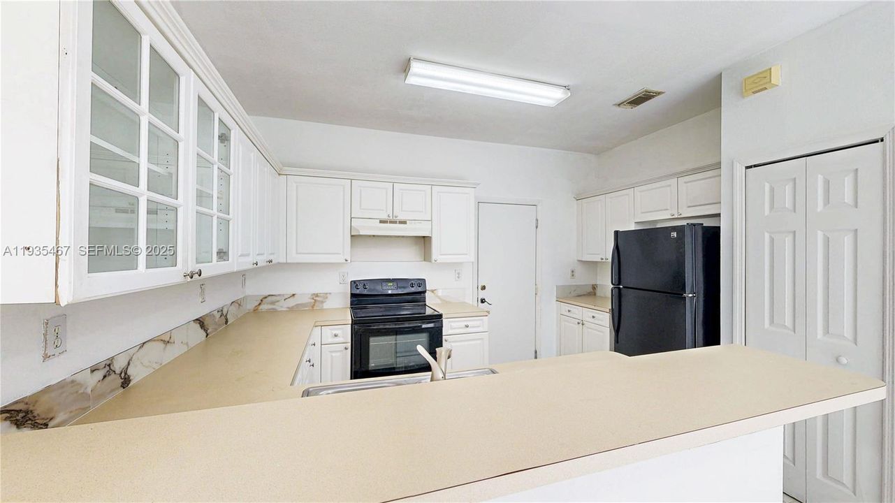 待售: $399,900 (4 贝兹, 3 浴室, 1837 平方英尺)