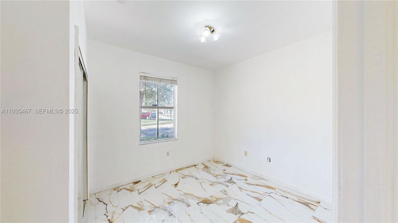 待售: $399,900 (4 贝兹, 3 浴室, 1837 平方英尺)