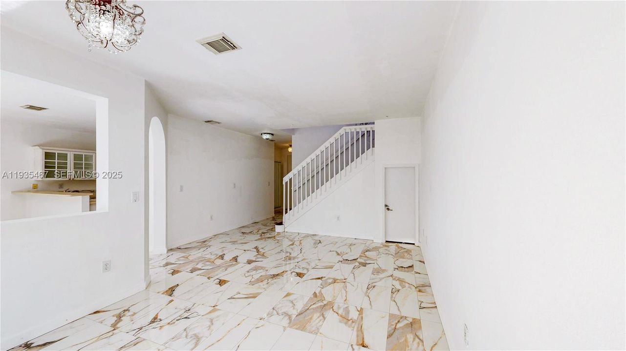 待售: $399,900 (4 贝兹, 3 浴室, 1837 平方英尺)