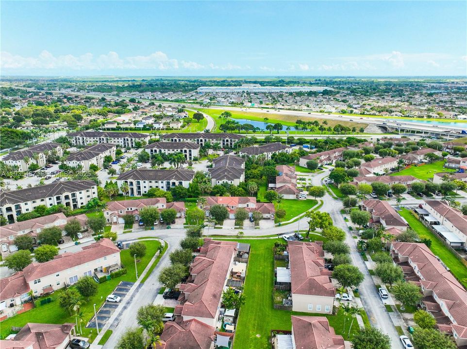 待售: $399,900 (4 贝兹, 3 浴室, 1837 平方英尺)