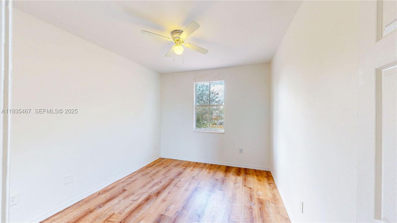 待售: $399,900 (4 贝兹, 3 浴室, 1837 平方英尺)