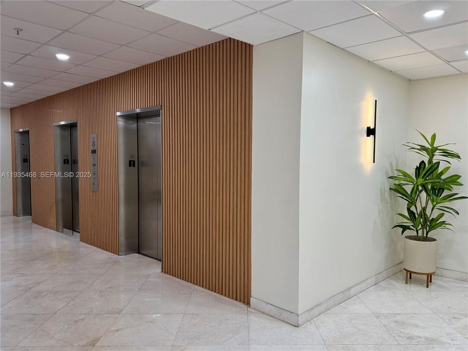 待售: $210,000 (2 贝兹, 2 浴室, 1058 平方英尺)