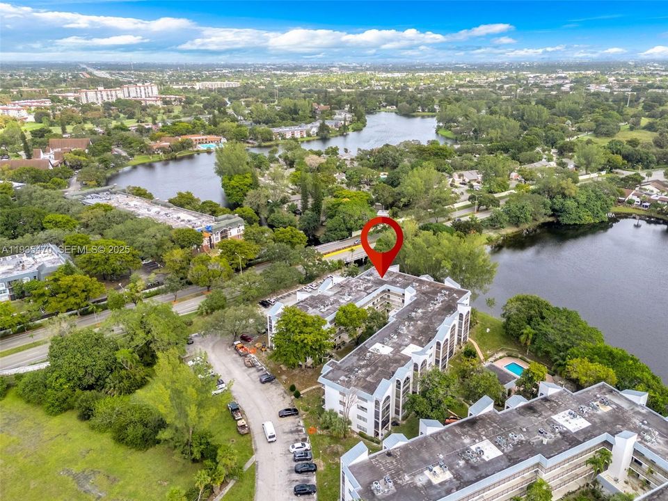 На продажу: $110,000 (2 спален, 2 ванн, 1200 Квадратных фут)