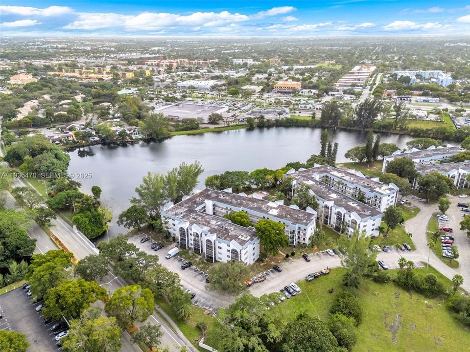 На продажу: $110,000 (2 спален, 2 ванн, 1200 Квадратных фут)