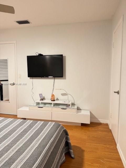 В аренду: $2,400 (2 спален, 2 ванн, 806 Квадратных фут)