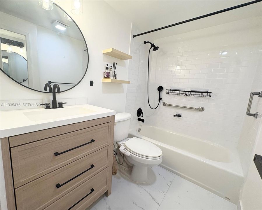 En Renta: $1,700 (2 camas, 2 baños, 920 Pies cuadrados)