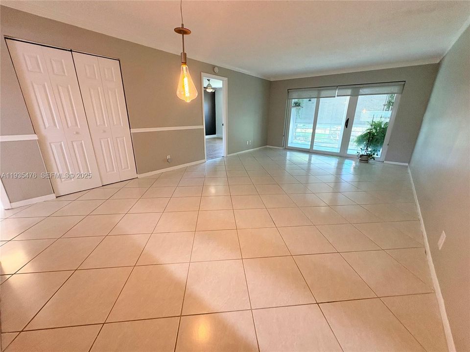 En Renta: $1,700 (2 camas, 2 baños, 920 Pies cuadrados)