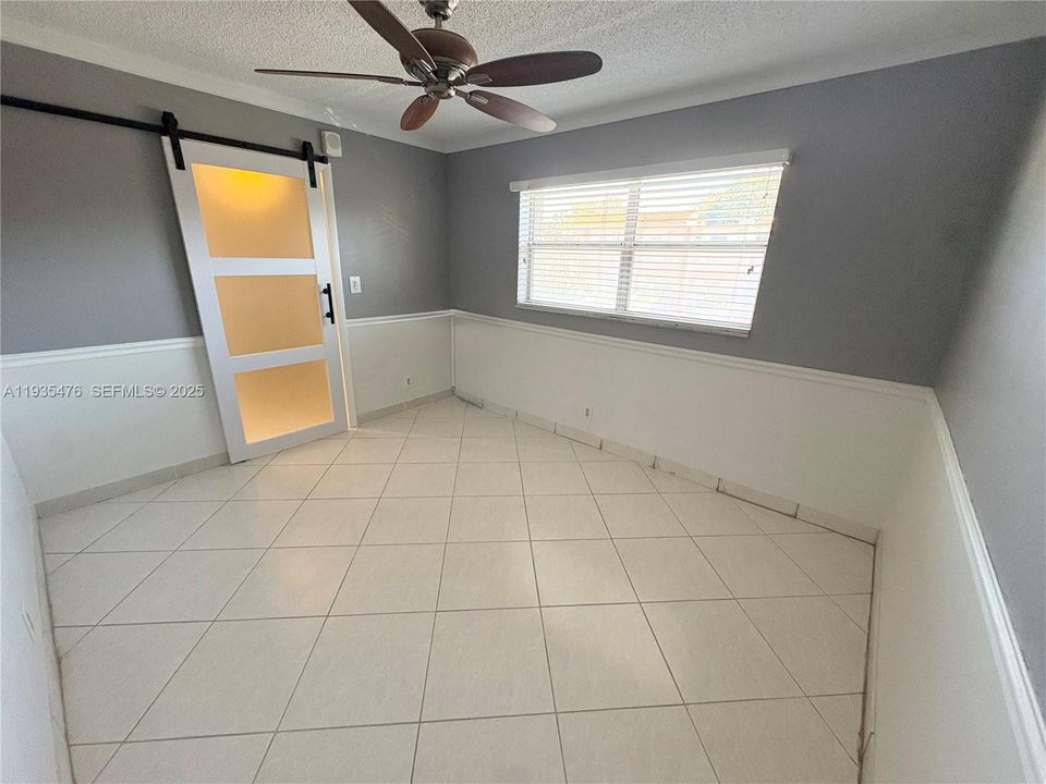 En Renta: $1,700 (2 camas, 2 baños, 920 Pies cuadrados)