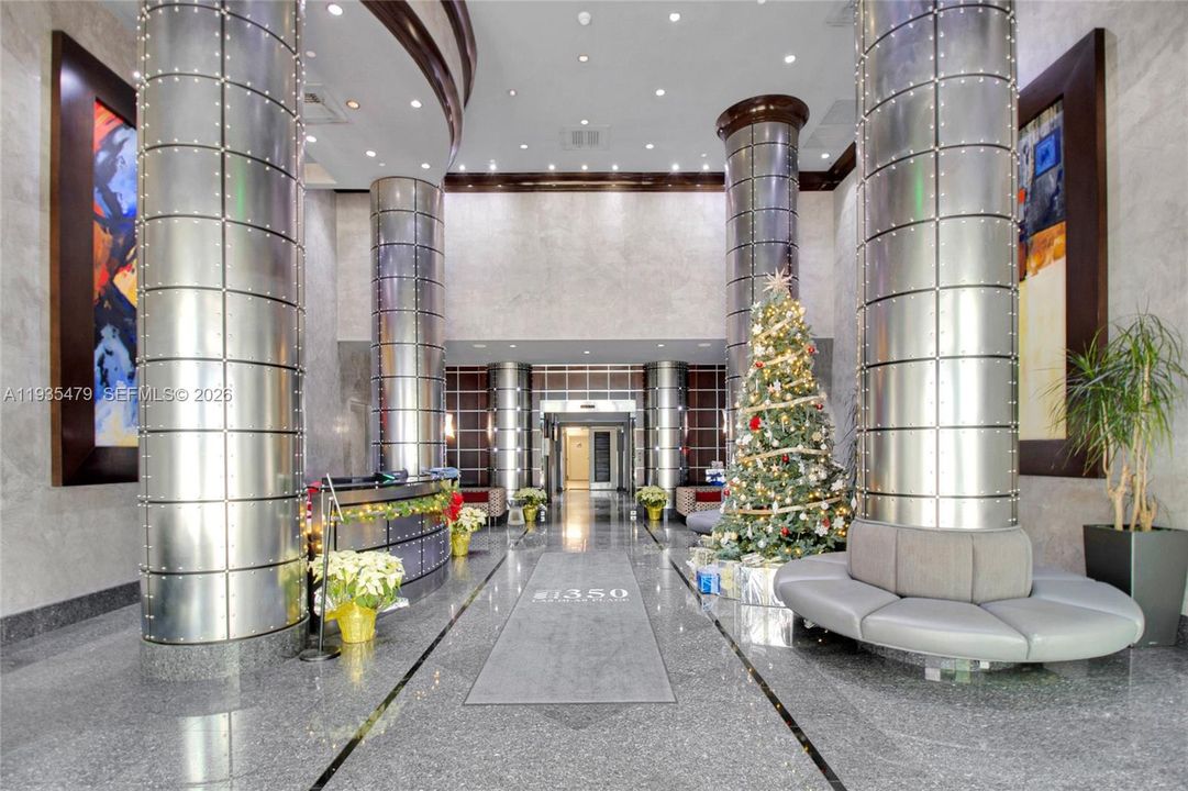 На продажу: $580,000 (2 спален, 2 ванн, 1200 Квадратных фут)