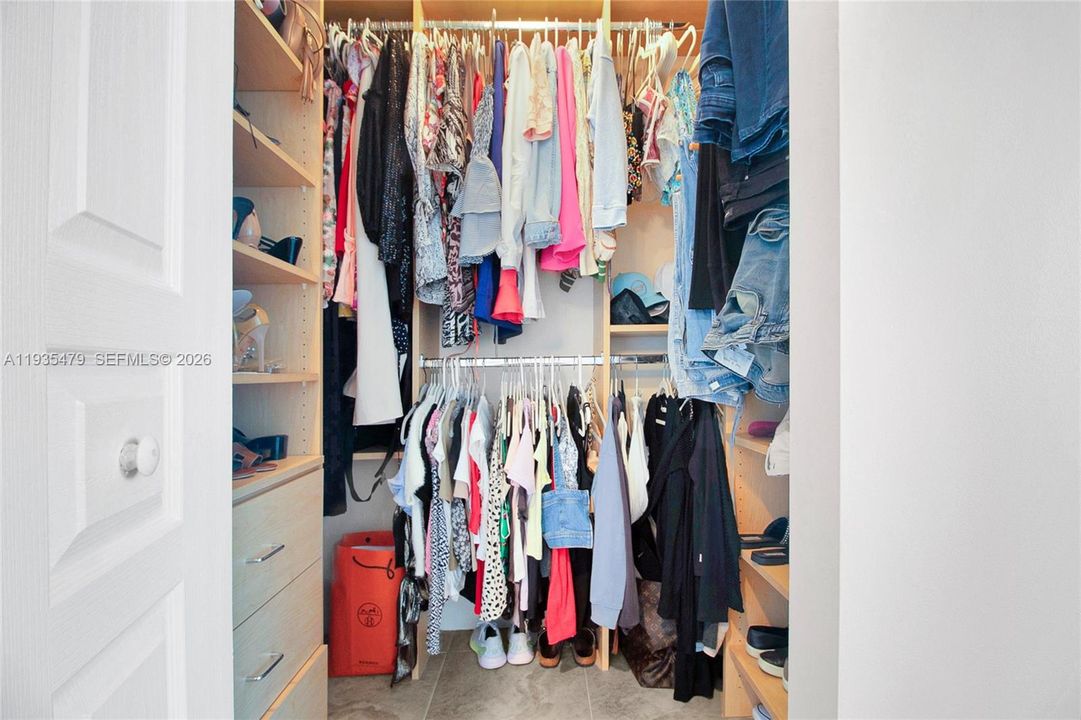 Walkin Closet