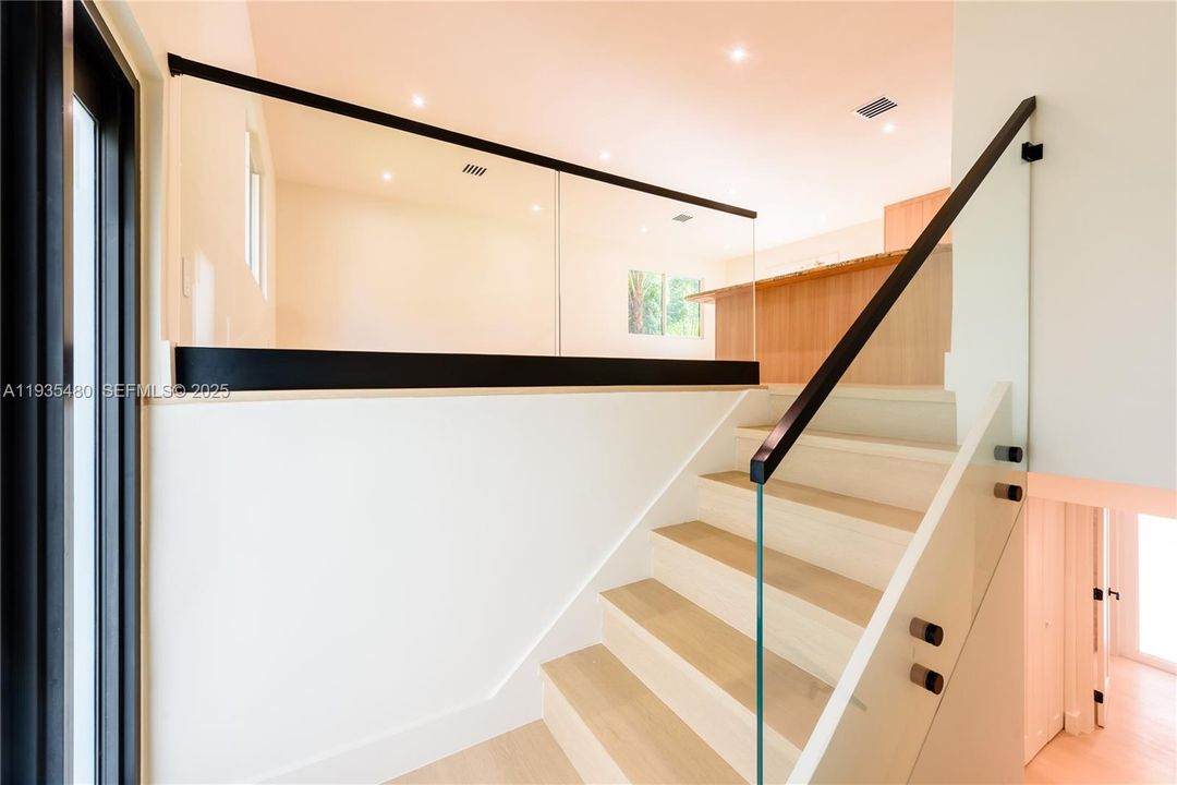 For Sale: $3,000,000 (4 beds, 3 baths, 2704 Square Feet)