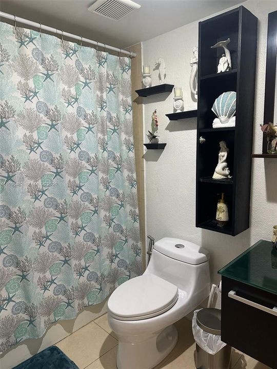 For Rent: $3,500 (3 beds, 3 baths, 1592 Square Feet)