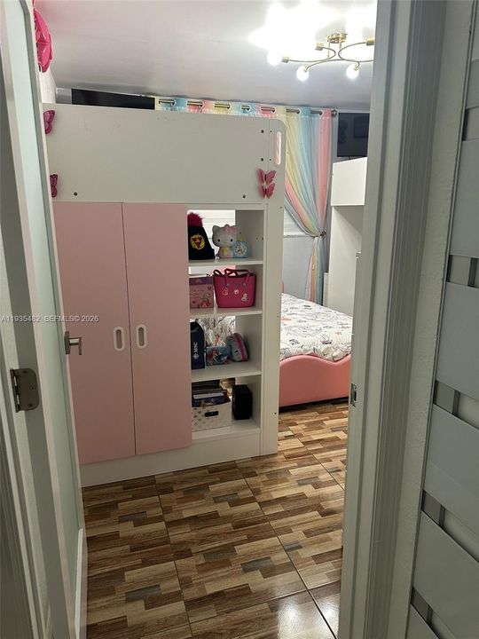 For Rent: $3,500 (3 beds, 3 baths, 1592 Square Feet)