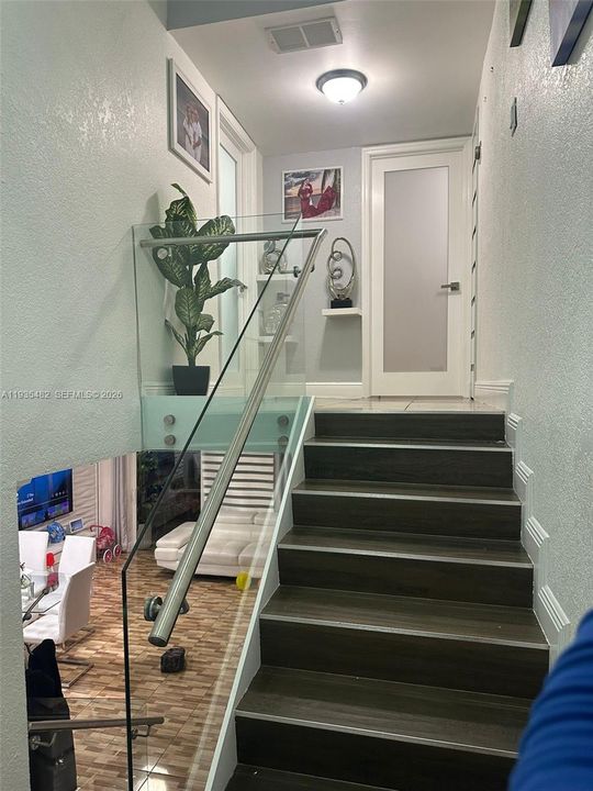 For Rent: $3,500 (3 beds, 3 baths, 1592 Square Feet)