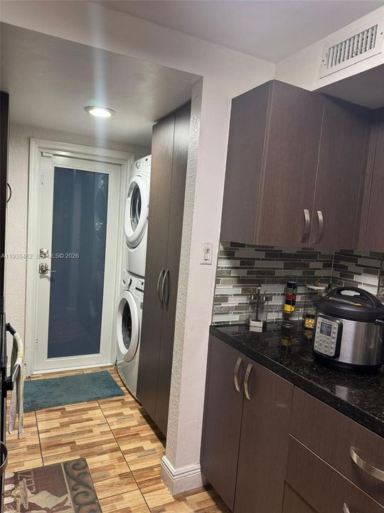 For Rent: $3,500 (3 beds, 3 baths, 1592 Square Feet)