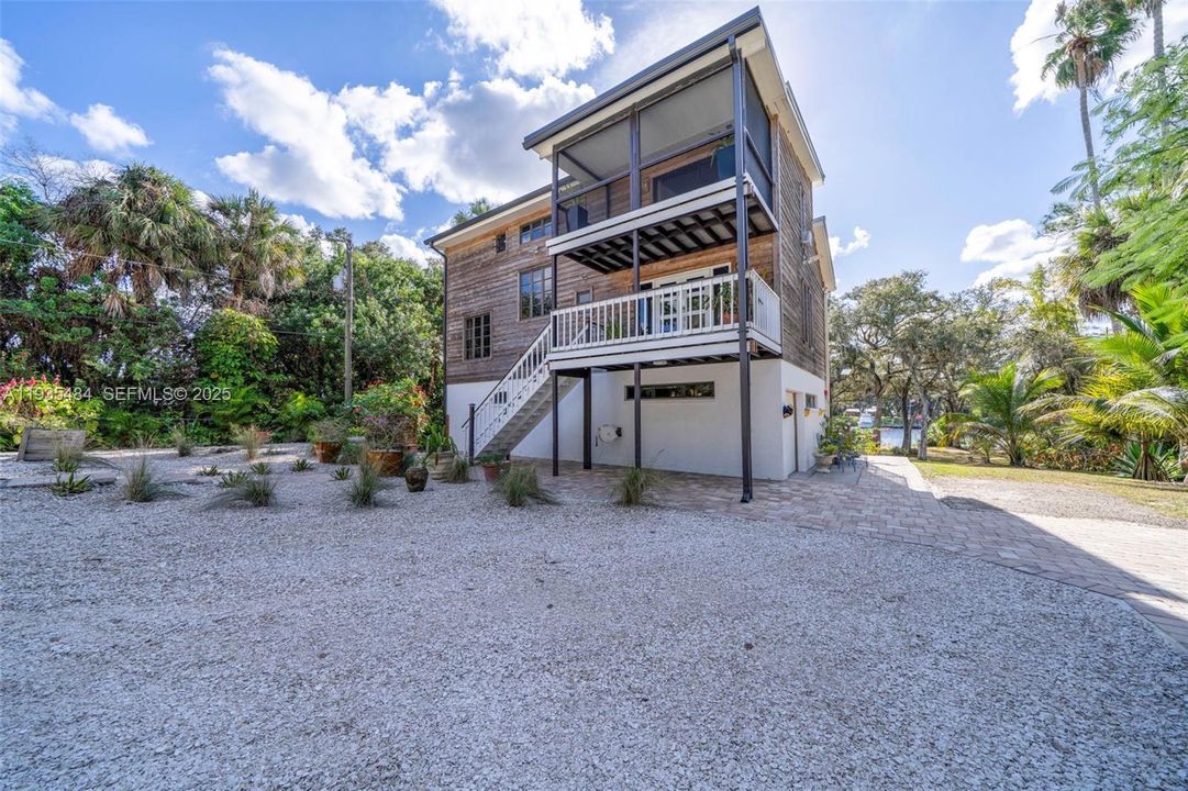 待售: $1,650,000 (3 贝兹, 3 浴室, 2599 平方英尺)