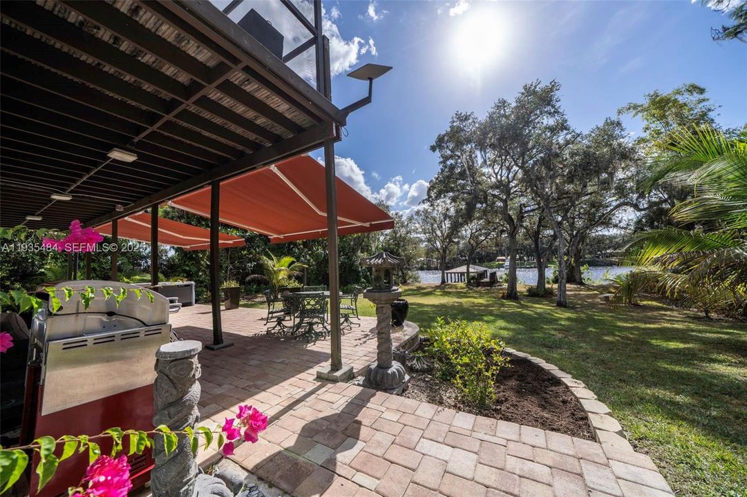 待售: $1,650,000 (3 贝兹, 3 浴室, 2599 平方英尺)