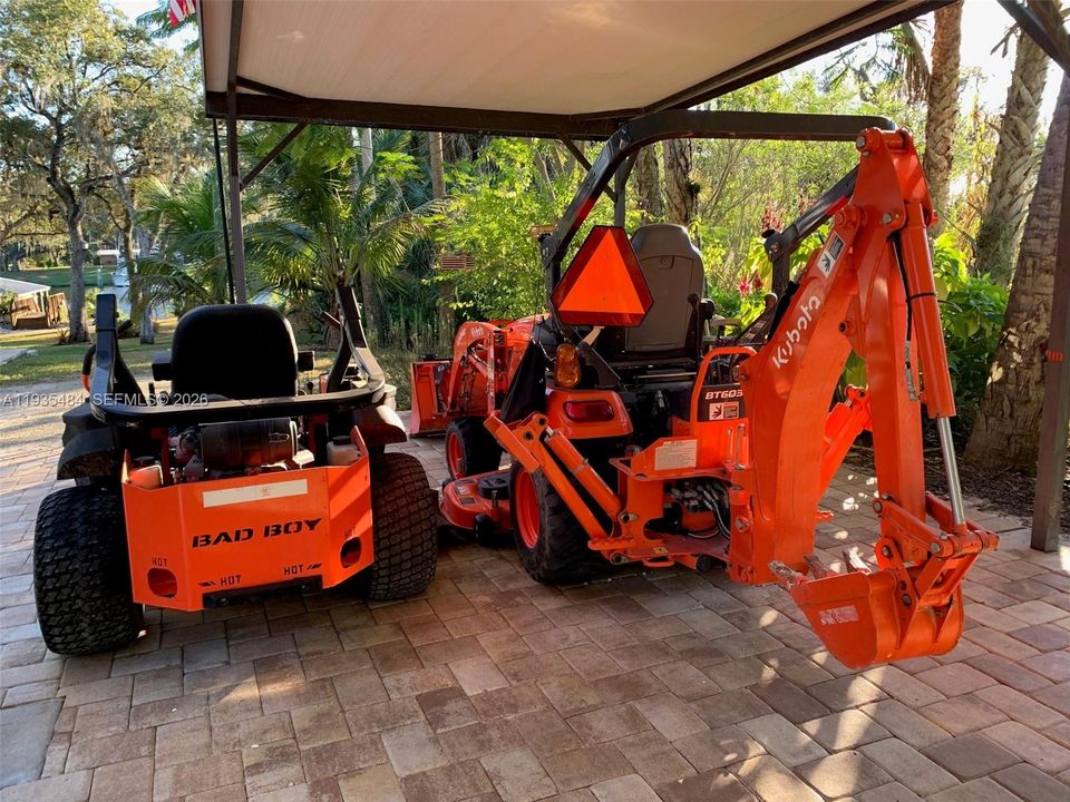 tractor and zero turn mower for sale separated