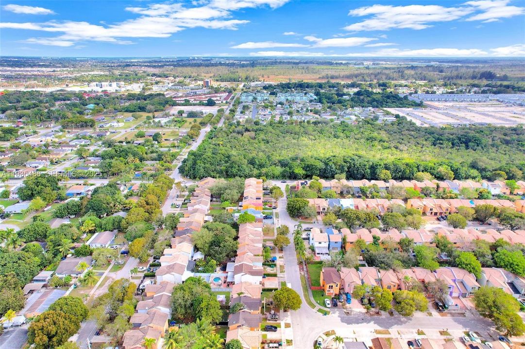 For Sale: $298,000 (4 beds, 2 baths, 1527 Square Feet)