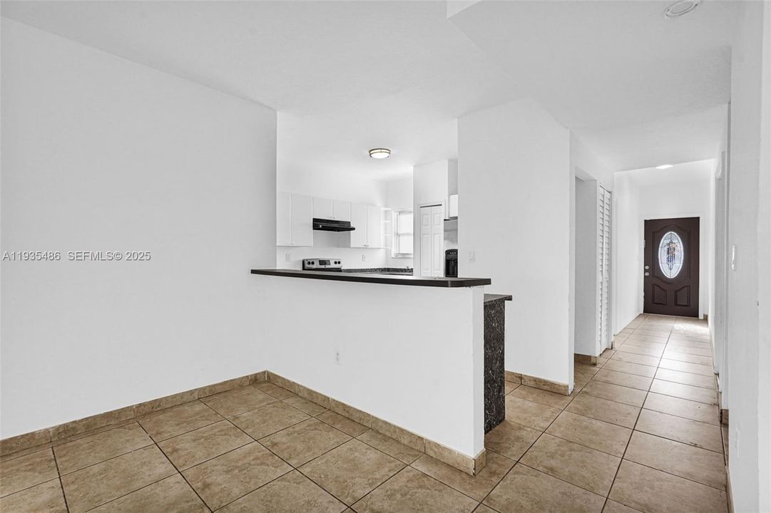 For Sale: $298,000 (4 beds, 2 baths, 1527 Square Feet)