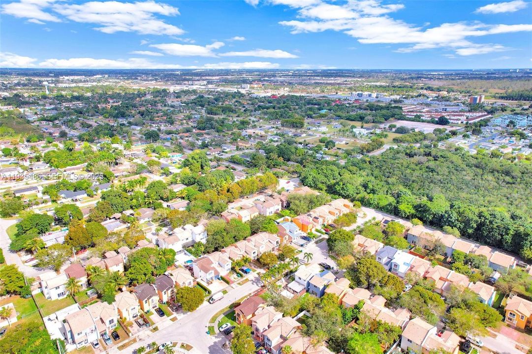 For Sale: $298,000 (4 beds, 2 baths, 1527 Square Feet)