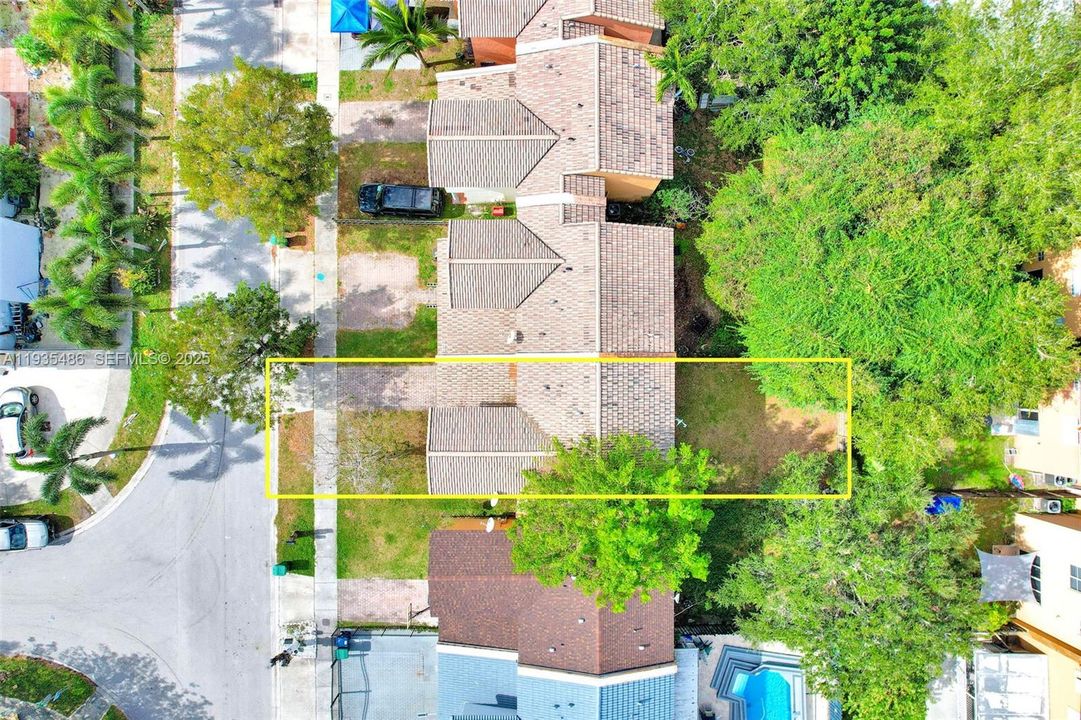 For Sale: $298,000 (4 beds, 2 baths, 1527 Square Feet)