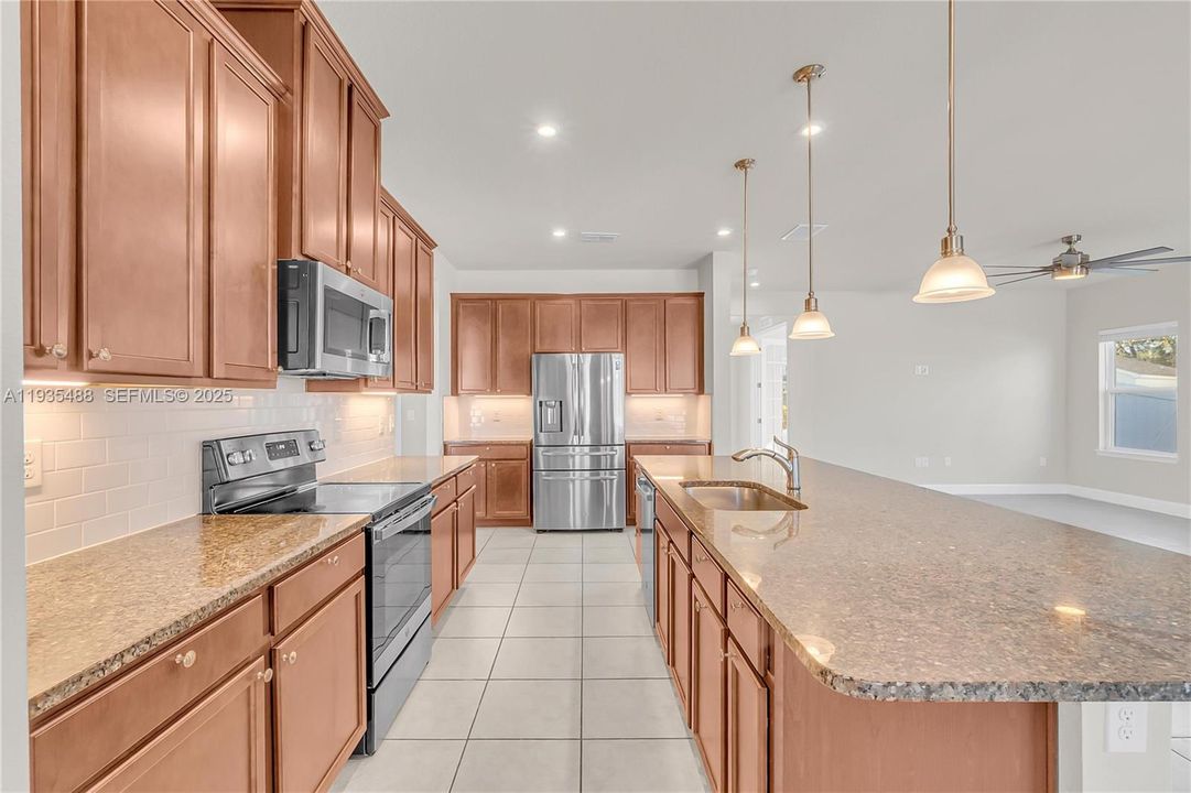 For Rent: $3,100 (4 beds, 3 baths, 0 Square Feet)