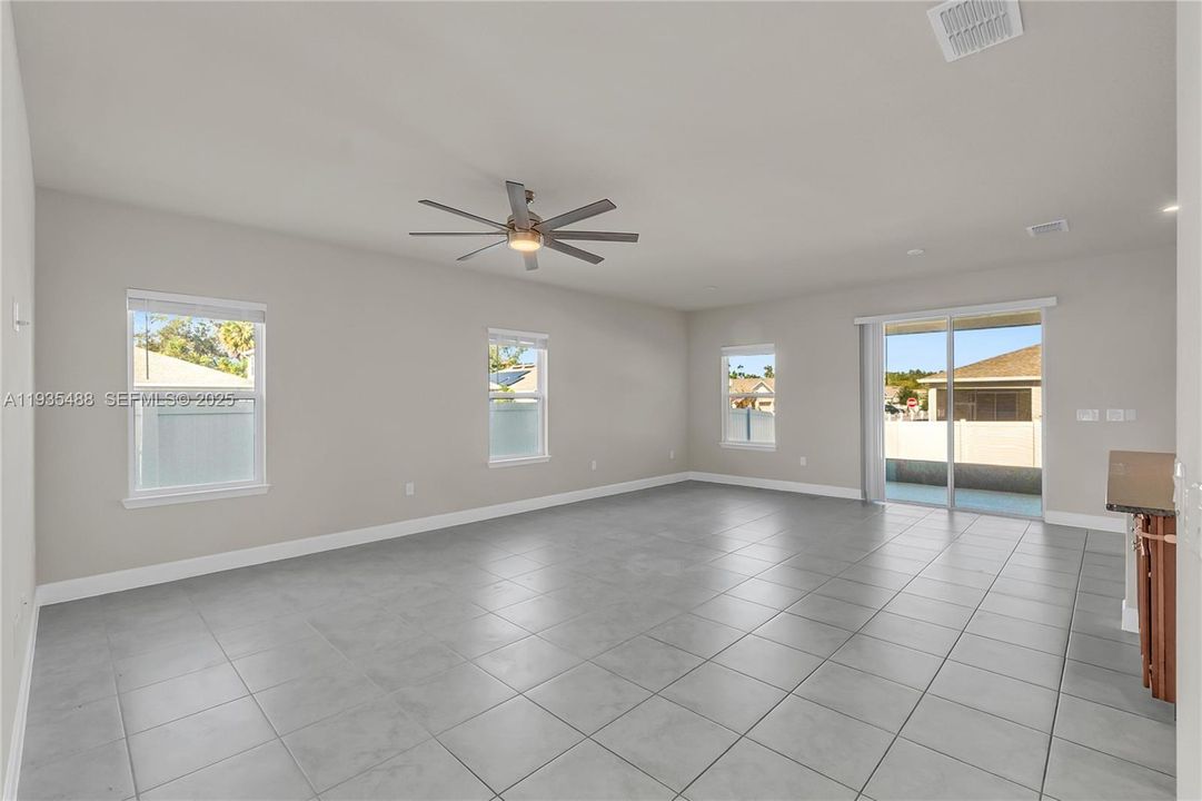 For Rent: $3,100 (4 beds, 3 baths, 0 Square Feet)