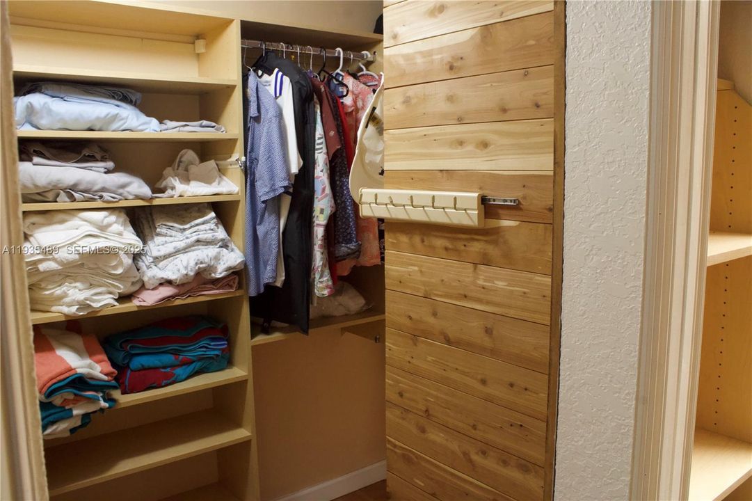 待售: $889,999 (4 贝兹, 3 浴室, 3017 平方英尺)