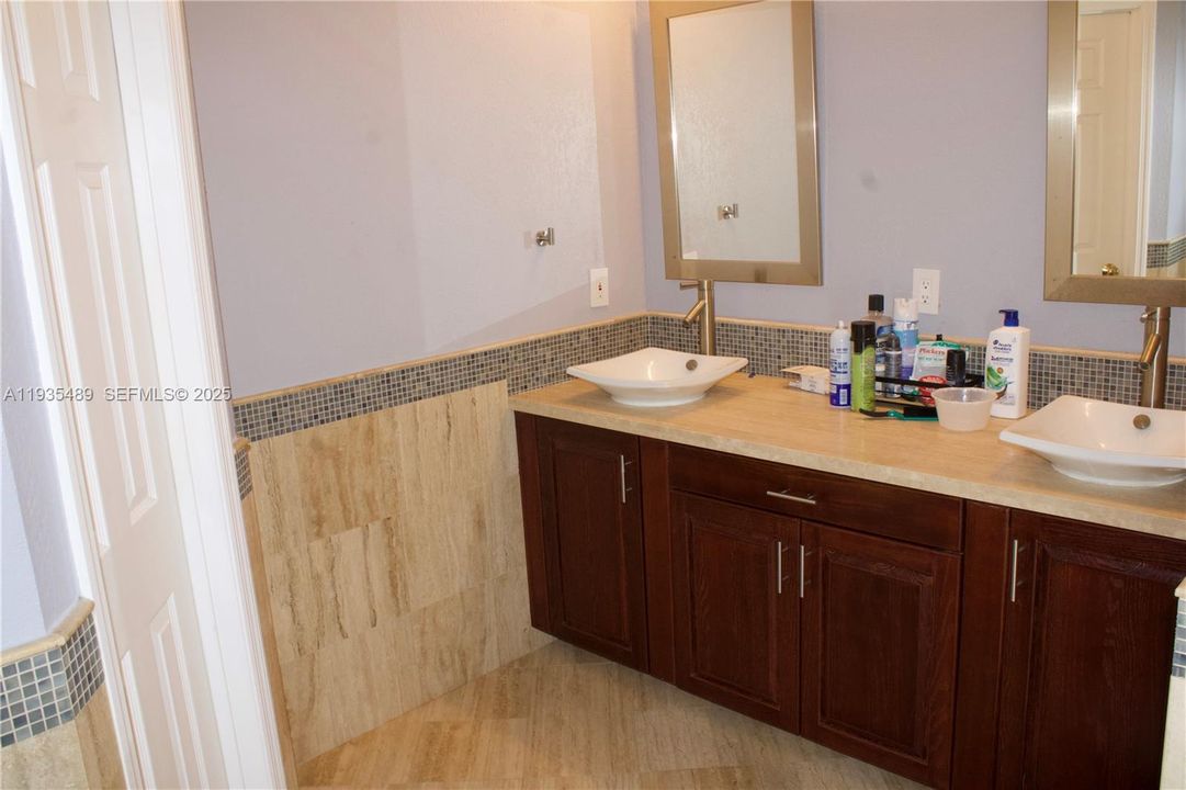 待售: $889,999 (4 贝兹, 3 浴室, 3017 平方英尺)