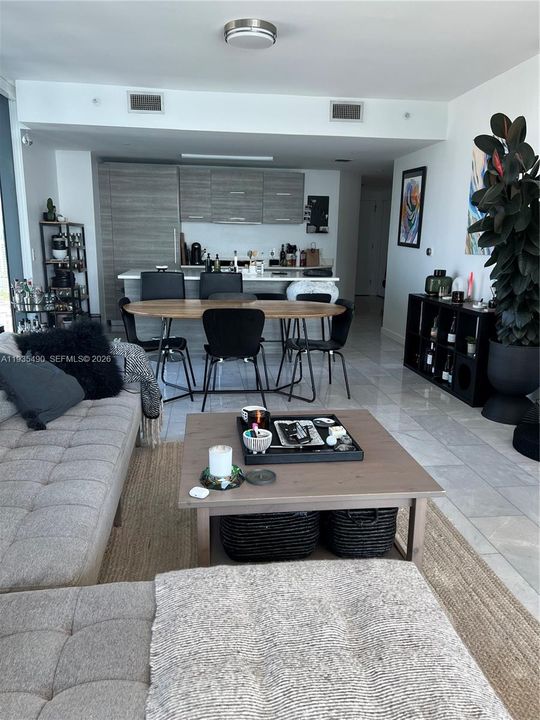 En Renta: $8,500 (3 camas, 3 baños, 1646 Pies cuadrados)