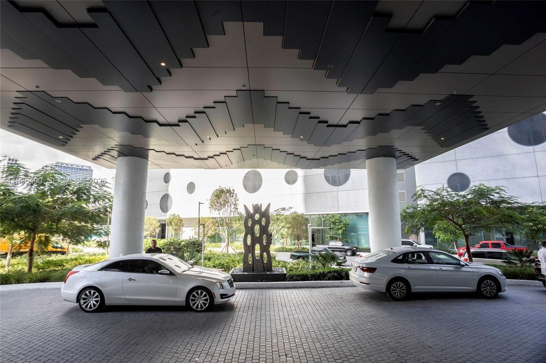 En Renta: $8,500 (3 camas, 3 baños, 1646 Pies cuadrados)