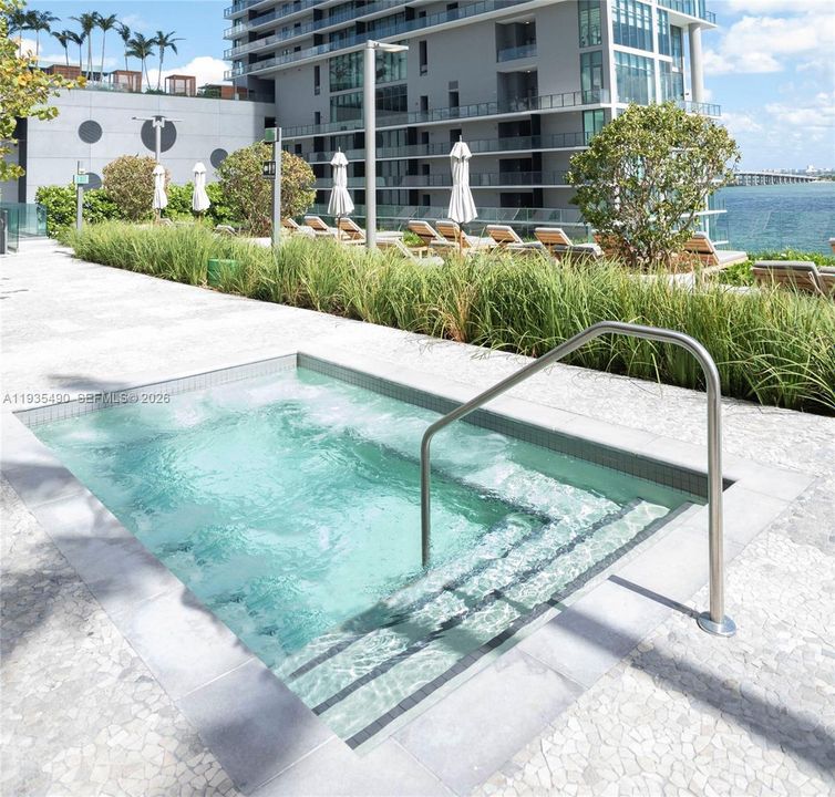 En Renta: $8,500 (3 camas, 3 baños, 1646 Pies cuadrados)