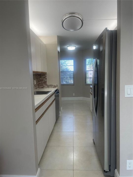 For Sale: $245,000 (2 beds, 2 baths, 1100 Square Feet)